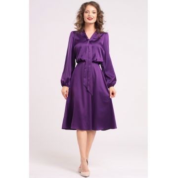 Rochie din satin cu funda din panglici