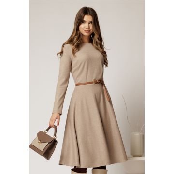 Rochie DY Fashion din tricot beige cu curea subtire si fusta clos