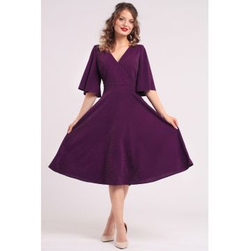 Rochie evazata cu maneci clopot