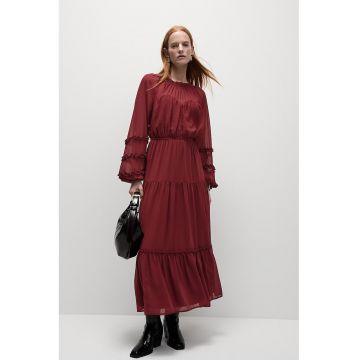 Rochie lunga cu decolteu rotund