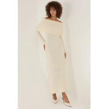 Rochie maxi -  umeri goi - bej - jerseu