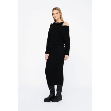 Rochie midi cu decupaje pe umeri - Negru
