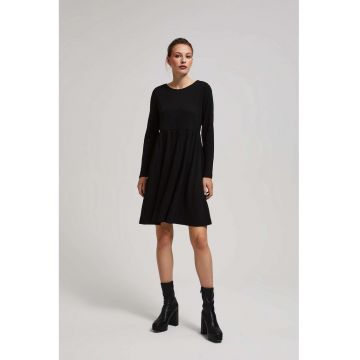 Rochie Neagra cu Maneci Lungi si Fusta Evazata