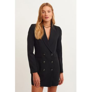 Rochie-sacou cu doua randuri de nasturi