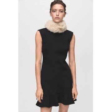 Rochie scurta cu guler scurt