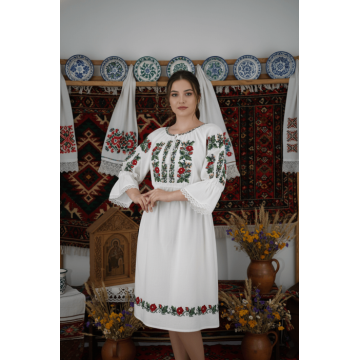 Rochie traditionala Cezara