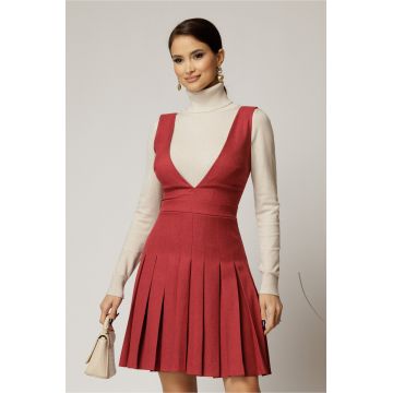 Sarafan DY Fashion rosu din stofa cu pliuri si decolteu adanc