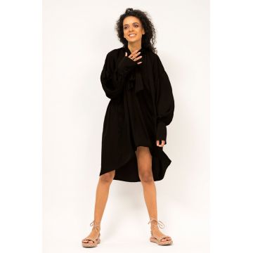 Rochie asimetrica din satin cu mansete late si guler esarfa