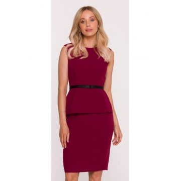 Rochie creion accesorizata cu o curea