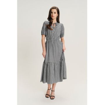 Rochie cu croiala in A si maneci bufante