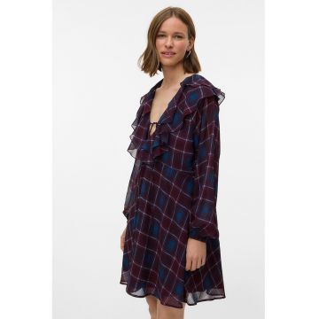 Rochie cu decolteu in V si model in carouri