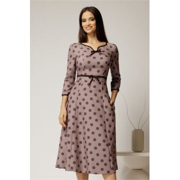 Rochie DY Fashion bej cu buline cu decupaj si funda la decolteu