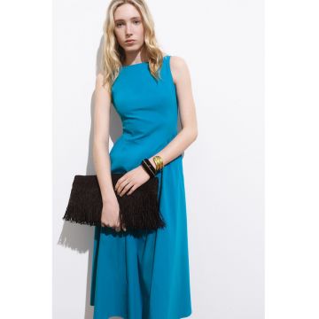 Rochie evazata cu buzunare laterale