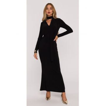 Rochie maxi cu accesorizata cu o esarfa