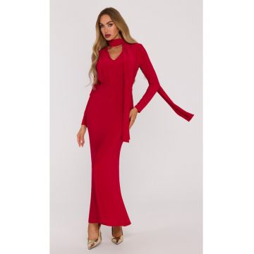 Rochie maxi cu accesorizata cu o esarfa