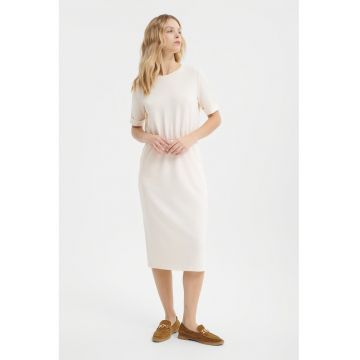 Rochie midi cu maneci scurte