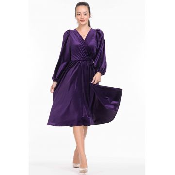 Rochie midi evazata cu aspect de catifea