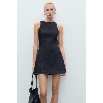 Rochie mini cu croiala A