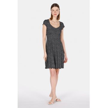 Rochie scurta cu terminatii valurite