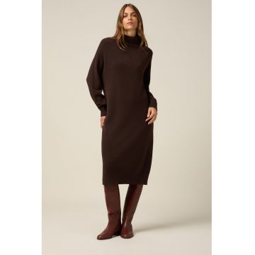 Rochie din tricot cu guler inalt