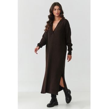 Rochie lejera tip pulover cu slituri laterale -