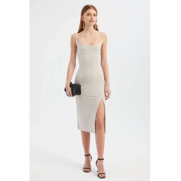 Rochie midi mulata -  decolteu rotund - bretele spaghetti - crapatura laterala - bej - jerseu
