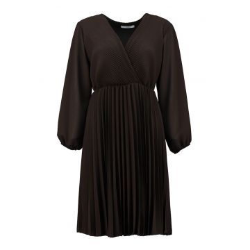 Rochie plisata cu maneci semitransparente