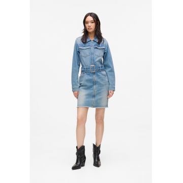 Rochie cambrata din denim cu o curea in talie