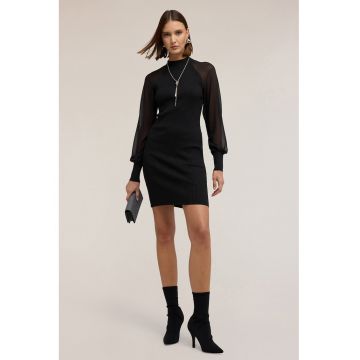 Rochie cu maneci din plasa