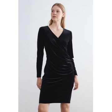 Rochie de catifea cu decolteu cache-coeur