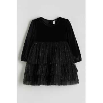 Rochie din catifea si tul cu volane