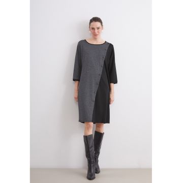 Rochie dreapta cu maneci cazute