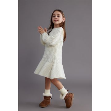 Rochie evazata din tricot