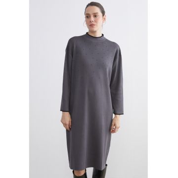 Rochie lejera cu strasuri