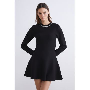 Rochie mini cu croiala in A