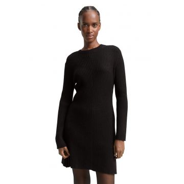 Rochie mini din tricot