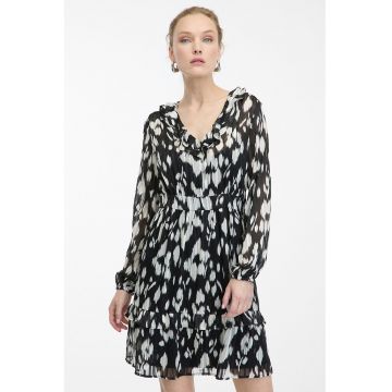 Rochie scurta cu model