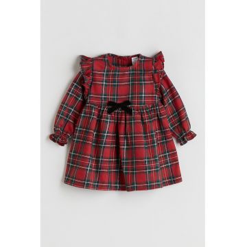 Rochie in carouri cu volane