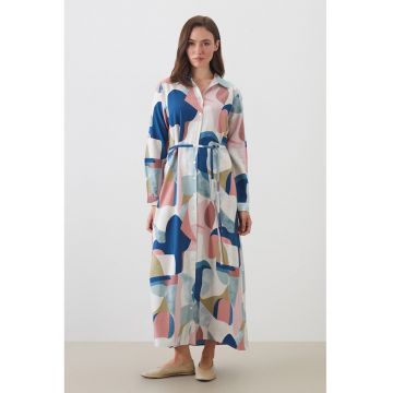 Rochie-camasa lunga cu model si cordon in talie - Alb/Maro deschis/Bleumarin