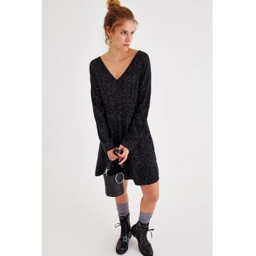 Rochie stralucitoare cu decolteu in V si buzunare laterale - Alb/Negru