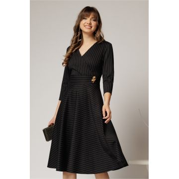 Rochie DY Fashion neagra clos in dungi din jerse si detaliu in talie