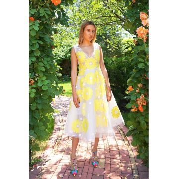 Rochie evazata cu broderie florala - Alb/Galben