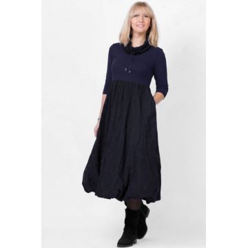 Rochie gogosar cu guler, din tafta si tricot bleumarin, uni