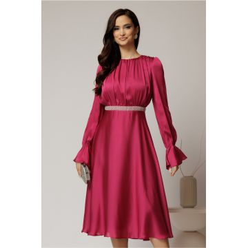 Rochie DY Fashion midi magenta din voal satinat in clos cu perle in talie