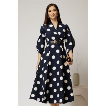 Rochie midi bleumarin din stofa in clos cu buline mari si curea in talie