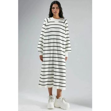 Rochie tricotata -  dungi - alb prafuit - tricot 100% acrilic -