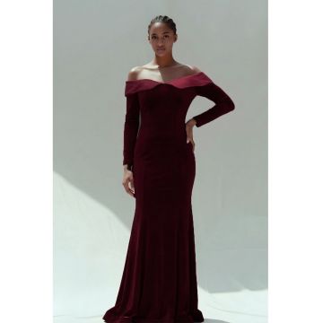 Rochie catifelata cu decolteu pe un umar - Visiniu