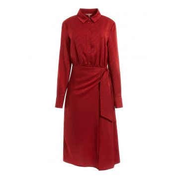 Rochie midi evazata cu fenta cu nasturi