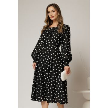 Rochie midi neagra cu buline din voal plin cu volanase la bust