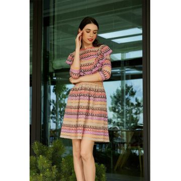 Rochie mini tricotata cu model si volane - Rosu/Maro/Violet